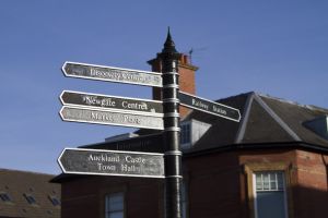 lynas place bishop auckland sign sm.jpg
